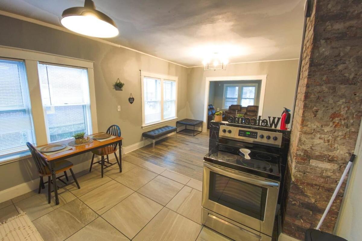 Large 6Br, 2 Bath In Niagara Falls Exterior photo