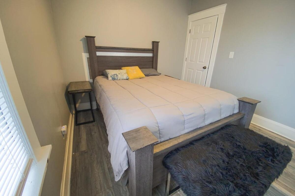 Large 6Br, 2 Bath In Niagara Falls Exterior photo